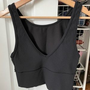 Lululemon black pivot top